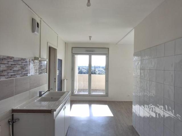 Location Appartement à ROUSSILLON