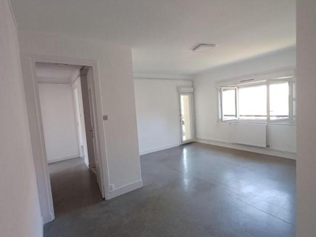 Location Appartement à ST MARTIN D HERES