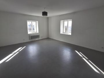 Location Appartement à ST LATTIER