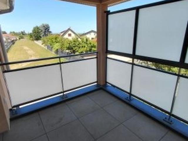 Location Appartement à ST SIMEON DE BRESSIEUX