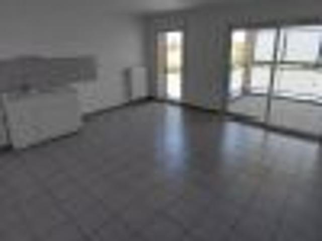 Location Appartement à ST SIMEON DE BRESSIEUX