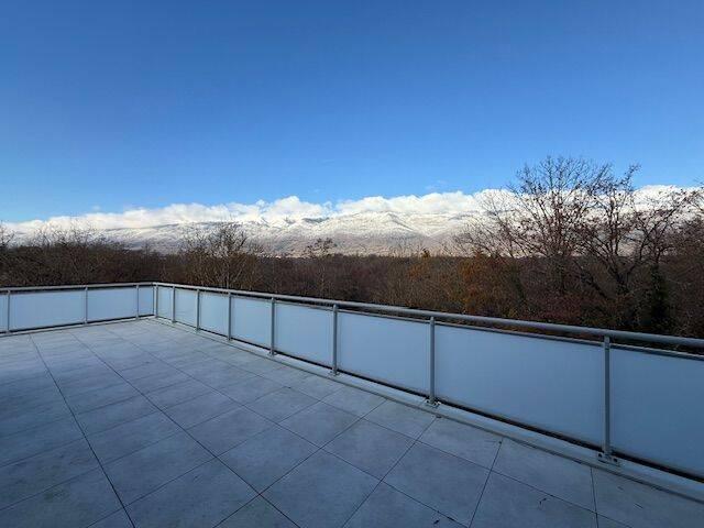 location appartement à saint genis pouilly 01630 2 225 €