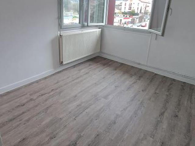 Location Appartement à TULLINS
