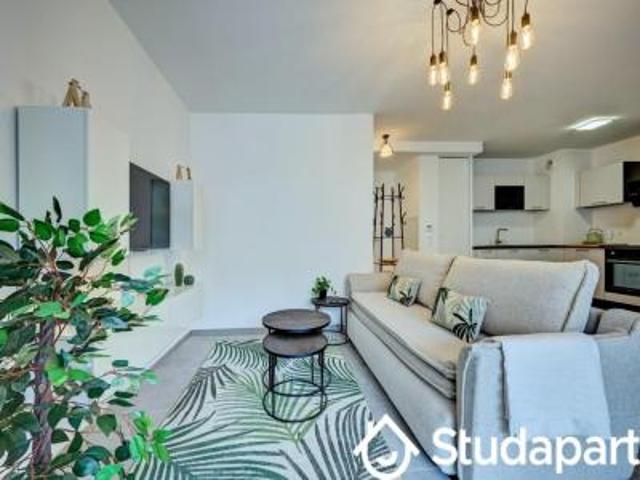 location appartement aix en provence 3 pièces 65 m2 bouches du rhone 13090 2450 € / mois