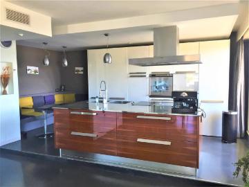 Location appartement Aix en Provence, 4 pièces, 3 chambres, 116 m², 4500 € / Mois Charges comprises
