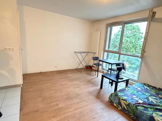 Location Appartement Allée André Cadot, Le Bourget