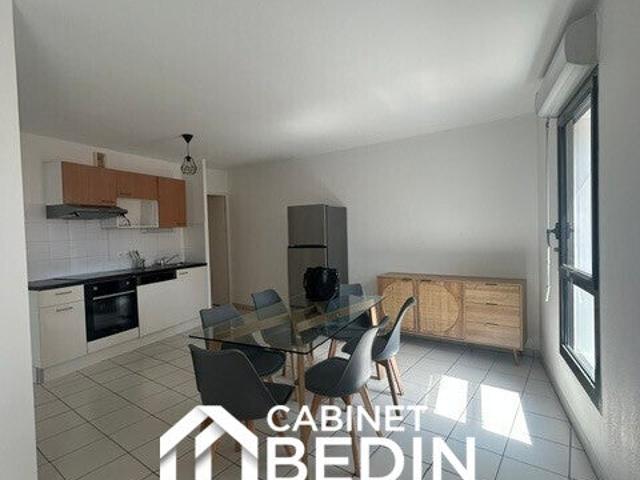 Location Appartement Allée de la Grande Croix, Bordeaux