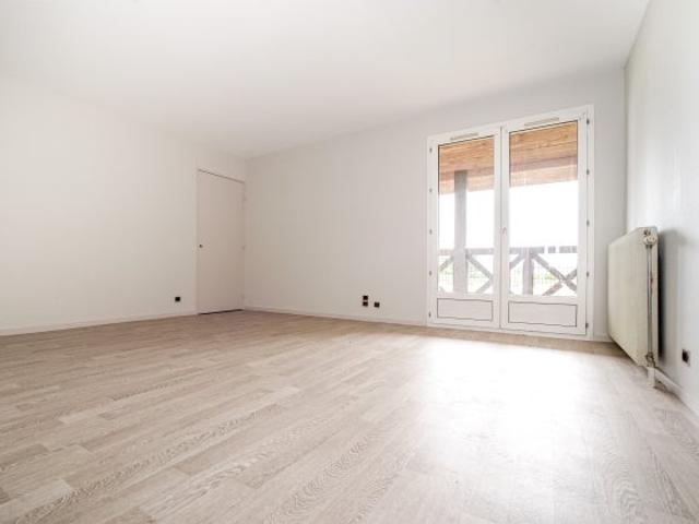 Location Appartement Allée de la Mare, Sornay