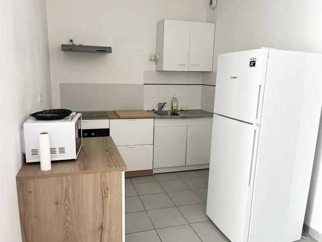 Location Appartement Allée de l'Amour Maternel, Reims