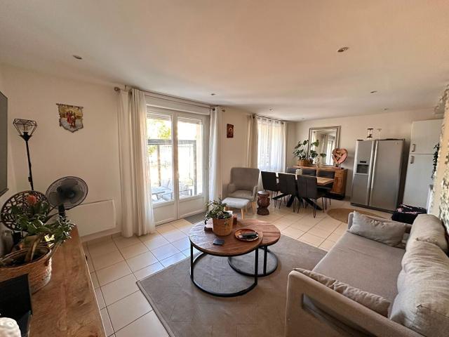 Location Appartement Allée de l'Aéropostale, Ormesson sur Marne