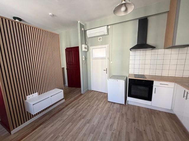 Location Appartement Impasse Caporal Alliot, Nîmes
