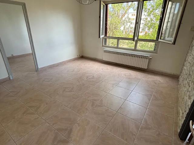 Location Appartement Allée des Bouvreuils, Drancy