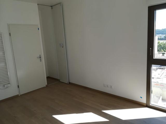 Location Appartement Allée des Douelles, Bordeaux