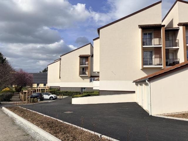 Location Appartement Allée du Centre 2000, Saint Laurent de Chamousset