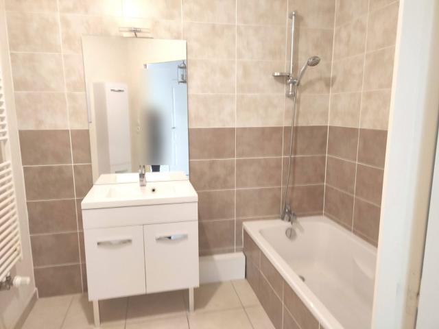 Location Appartement Allée du Pré Choitel, Civens