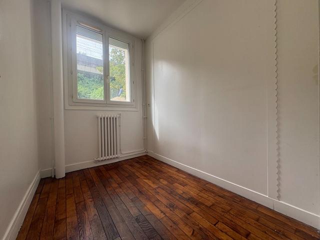 Location Appartement Allée Jacqueline Auriol, Saint Cyr l'École