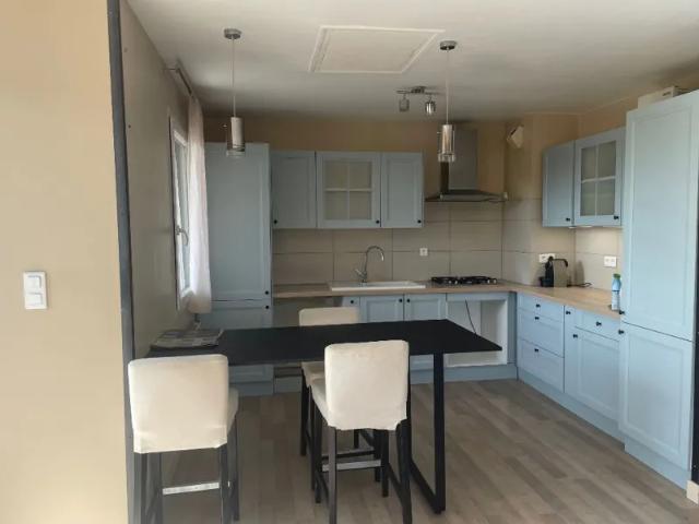 Location Appartement Allée Jacques Taulelle, Nîmes