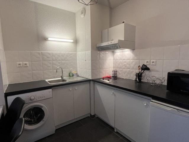 Location Appartement Allée Louis Armstrong, Lons