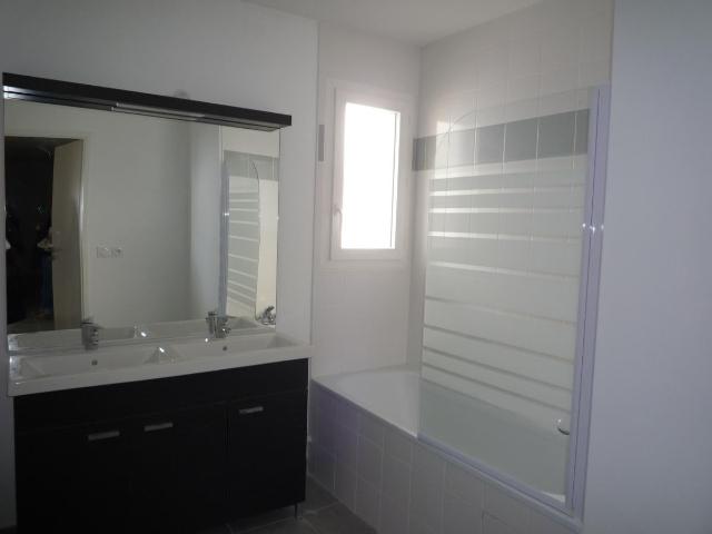 Location Appartement Allée Ray Grassi, Marseille