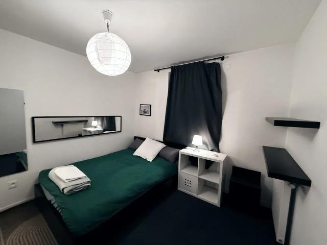 Location Appartement Allée Rose Dieng Kuntz, Paris