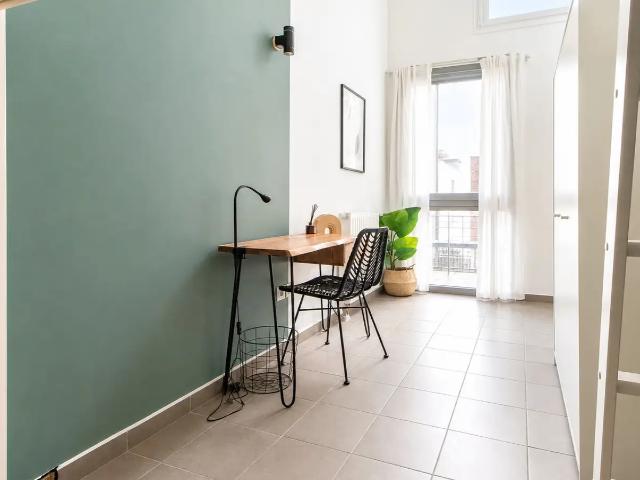 Location Appartement Allée Rose Dieng Kuntz, Paris