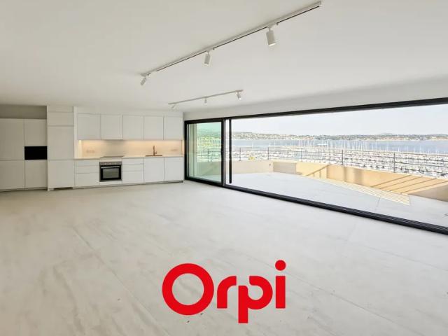 Location Appartement Rue Raimu, Bandol