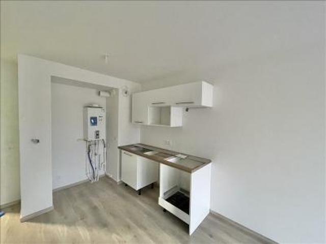 location appartement amiens 2 pièces 39 m2 somme 80000 650 € / mois