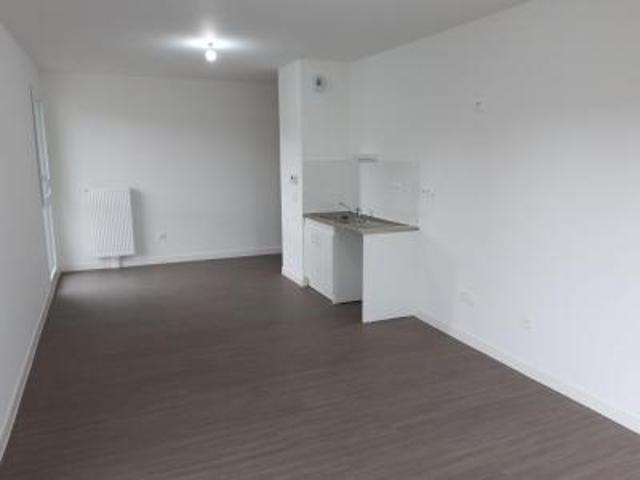 location appartement amiens 2 pièces 50 m2 somme 80000 677 € / mois