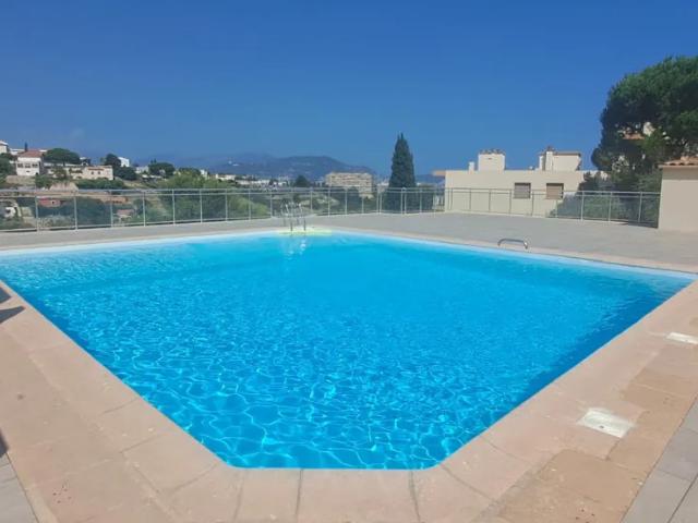 Location Appartement Avenue de Fabron, Nice