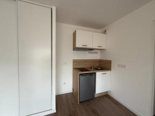 location appartement angers 2 pièces 45 m2 maine et loire 49100 700 € / mois