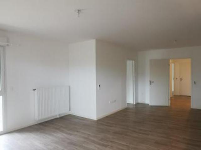 location appartement angers 4 pièces 79 m2 maine et loire 49000 940 € / mois
