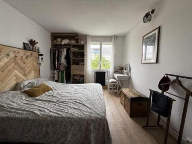location appartement angers 4 pièces 82 m2 maine et loire 49000 950 € / mois