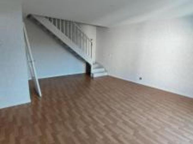 location appartement angers 6 pièces 122 m2 maine et loire 49000 994 € / mois