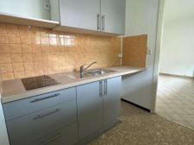 location appartement angles 1 pièce 29 m2 gard 30133 430 € / mois