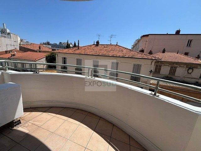 Location Appartement ANTIBES