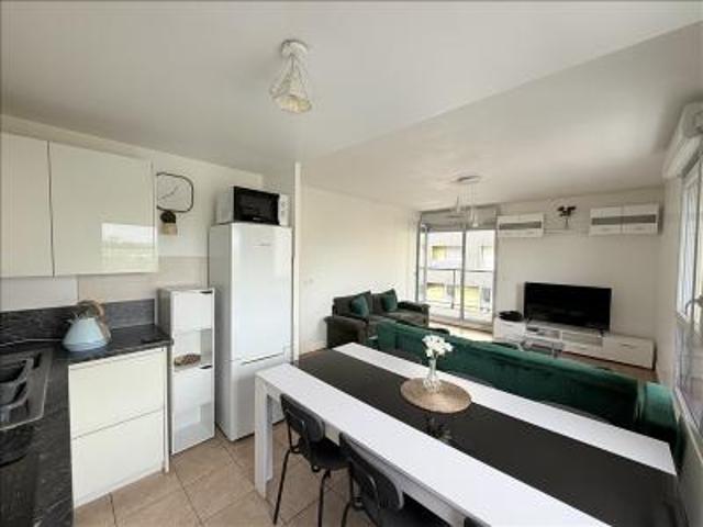 location appartement asnieres sur seine 4 pièces 80 m2 hauts de seine 92600 2276 € / mois