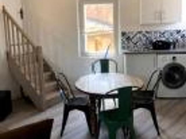 location appartement apt 3 pièces 45 m2 vaucluse 84400 750 € / mois