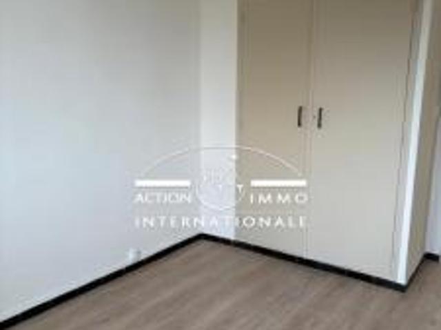 location appartement arles 3 pièces 64 m2 bouches du rhone 13200 900 € / mois