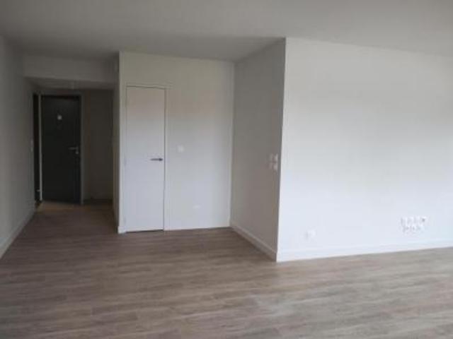 location appartement attignat 4 pièces 84 m2 ain 01340 838 € / mois