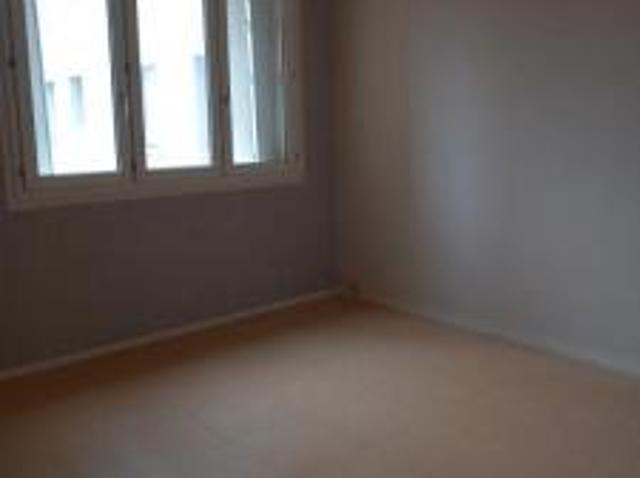 location appartement autun 1 pièce 29 m2 saone et loire 71400 303 € / mois