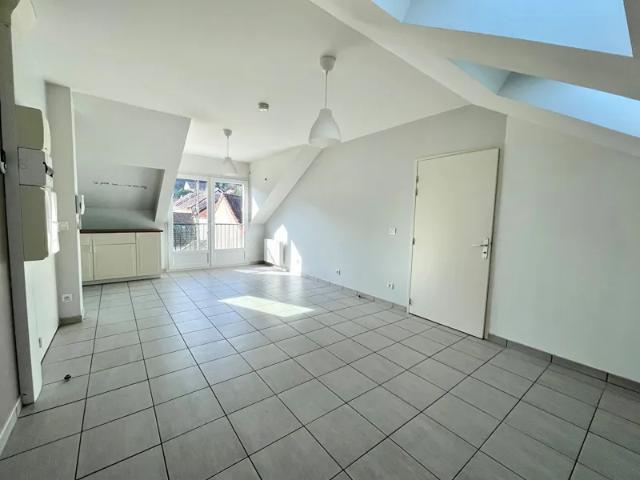 Location Appartement La Grande Rue, Mézières sur Seine