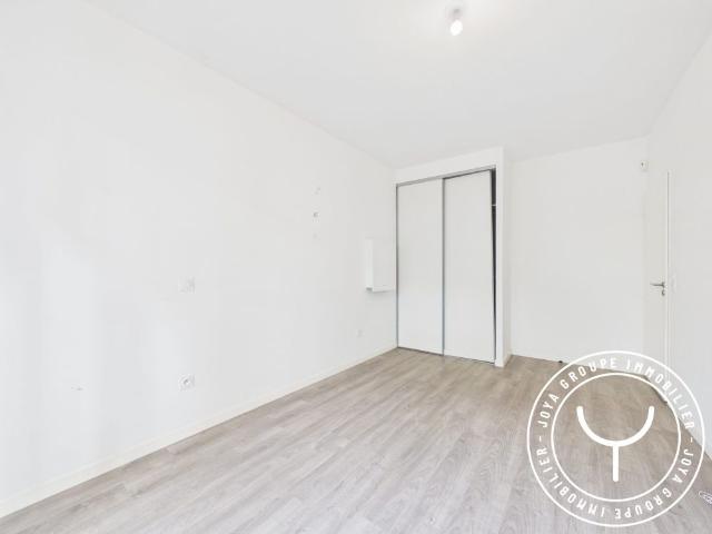 LOCATION APPARTEMENT AVEC JARDIN