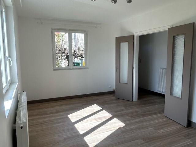 Location Appartement Avenue Charles de Gaulle, Aurillac