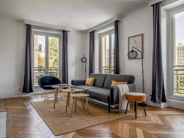 Location Appartement Avenue Charles de Gaulle, Paris