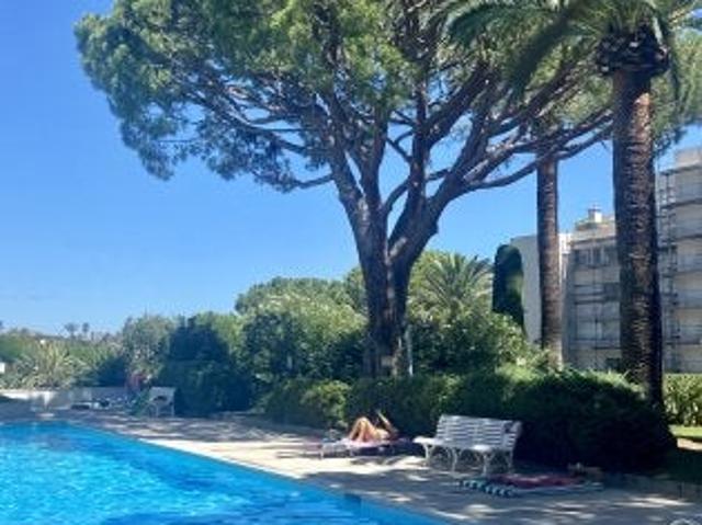 Location Appartement Avenue Clément Massier, Vallauris