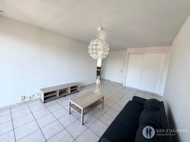 Location Appartement Avenue Ambroise Croizat, Saint Martin d'Hères