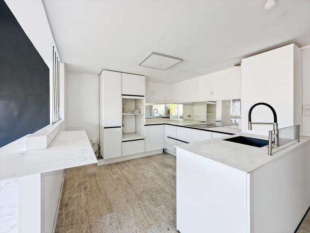 Location Appartement Avenue Adolphe Fouque, Sausset les Pins