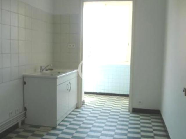 Location Appartement Avenue Gambetta, Hyères
