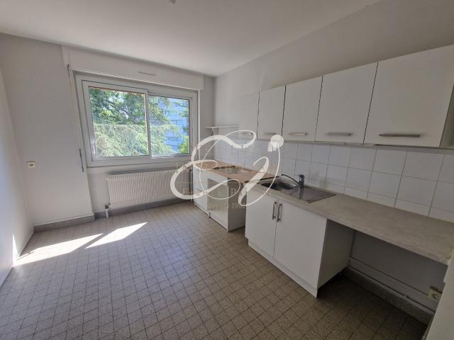 Location Appartement Avenue Guy de Collongue, Écully
