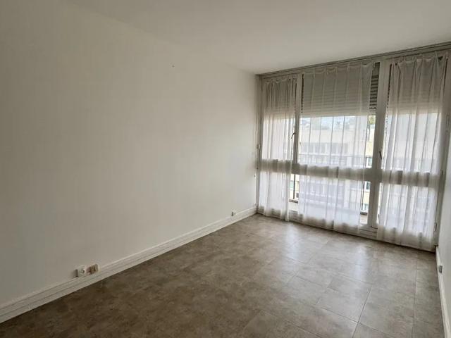 Location Appartement Avenue d'Alsace, Les Ulis